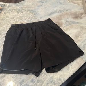 Men’s lululemon shorts